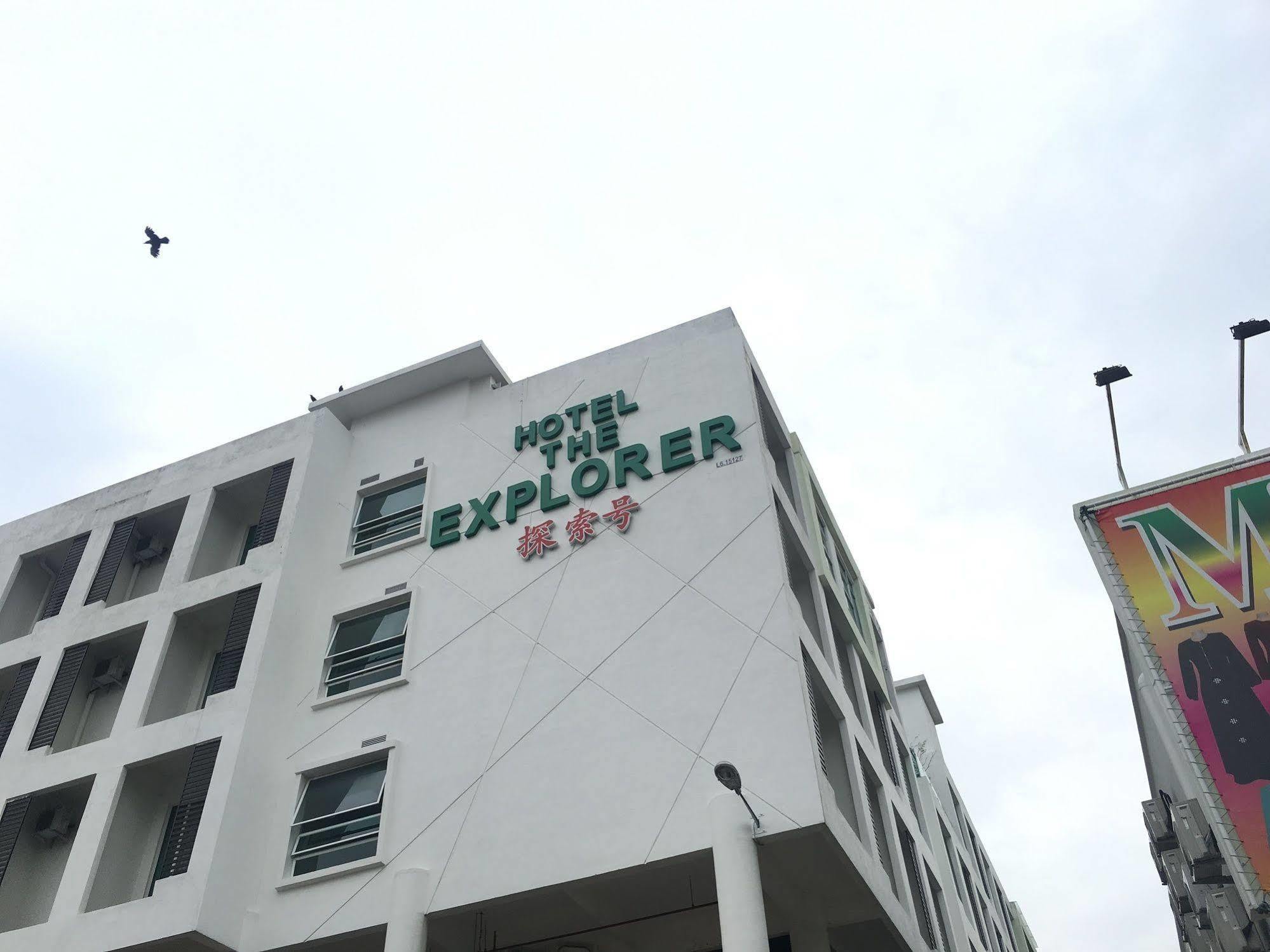 The Explorer Hotel Malacca Екстериор снимка
